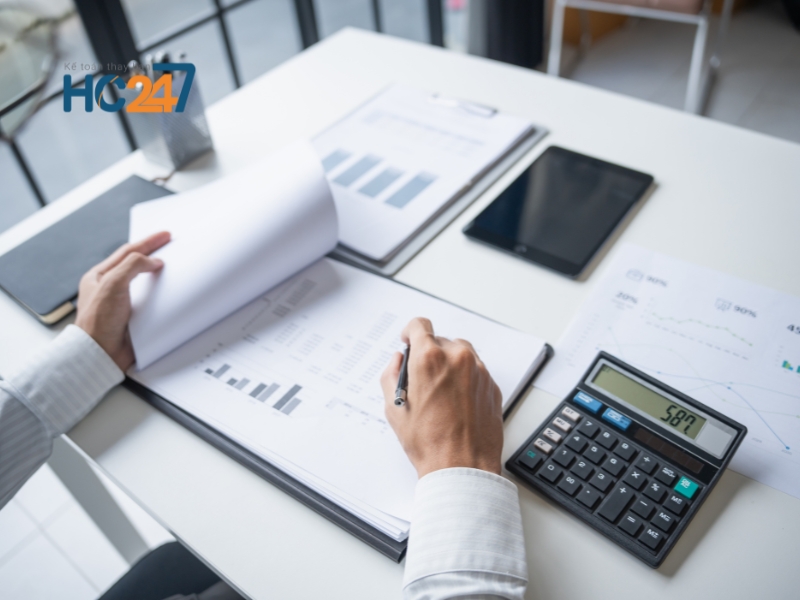 Công việc của kế toán tổng hợp là gì? Giải đáp chi tiết, dễ hiểu 